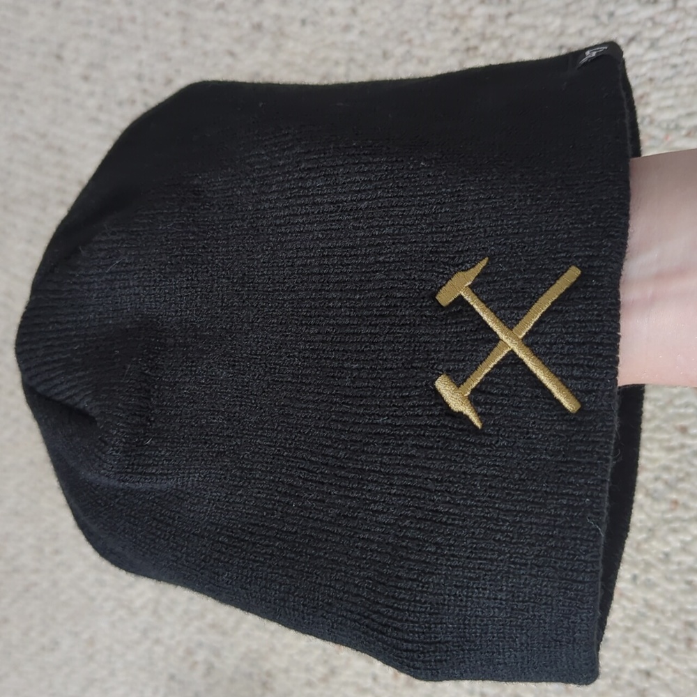 NWOT West Ham United Knit Hat